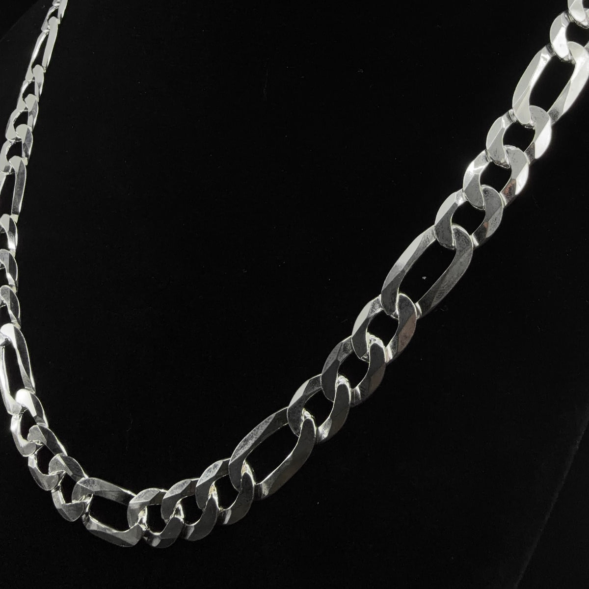 Bold 11.65mm 24in 925 Sterling Silver Figaro Chain Necklace 64g (3)