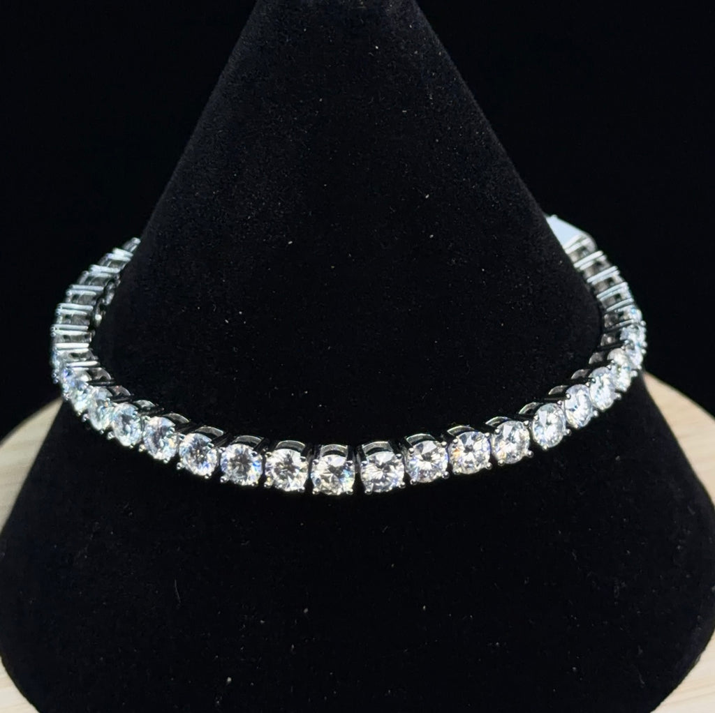 Luxurious 925 Sterling Silver Moissanite 15ct 4MM Tennis Bracelet, 7in
