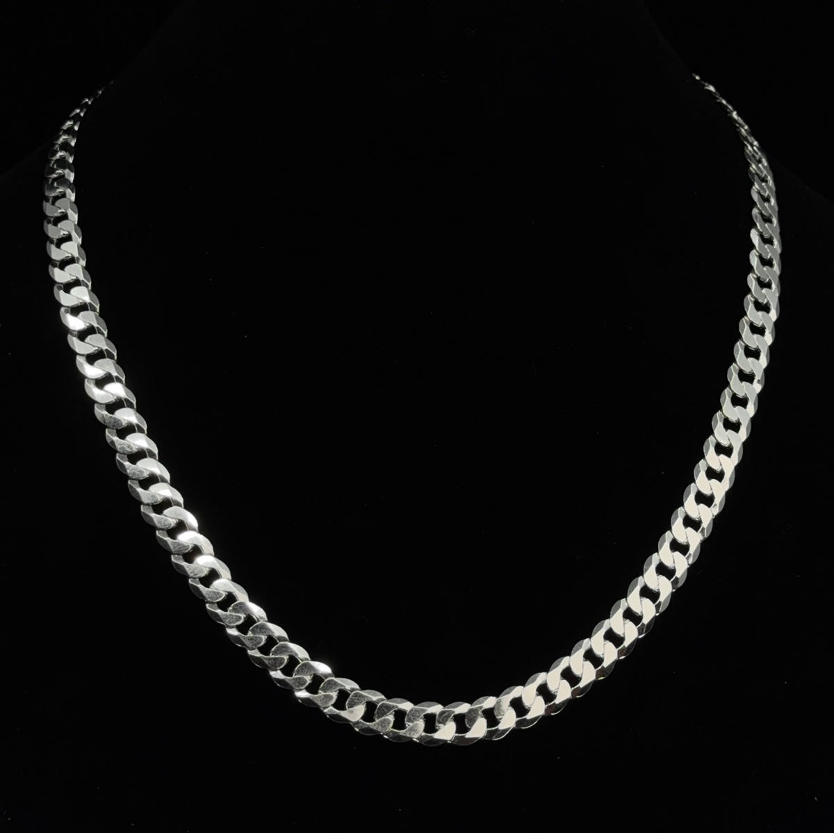 Bold 8.6mm 22in 925 Sterling Silver Flat Curb Chain Necklace 40.58g