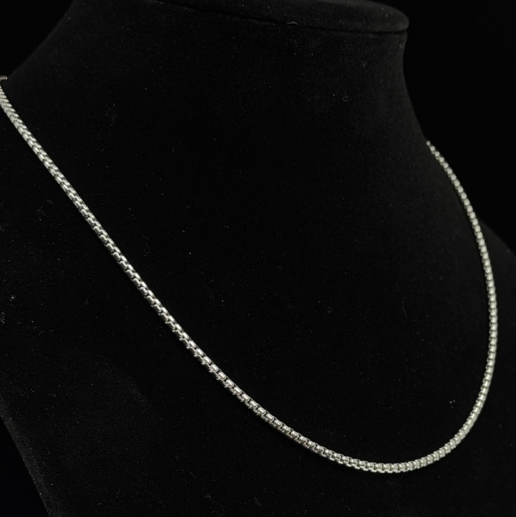 20in Classic 2.58mm 925 Sterling Silver Round Box Chain Necklace (2)