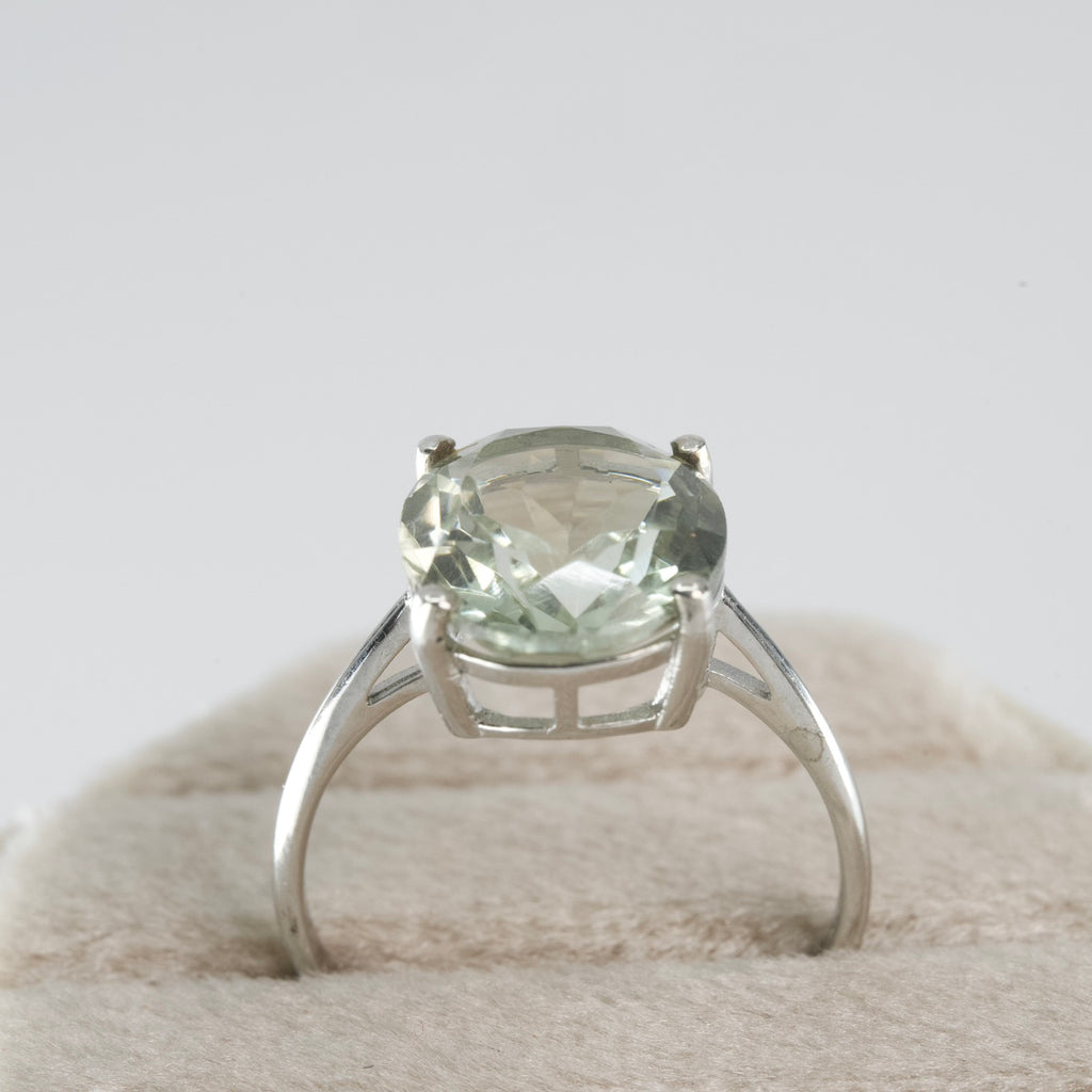Natural Green Amethyst Solitaire Ring in Silver (2)