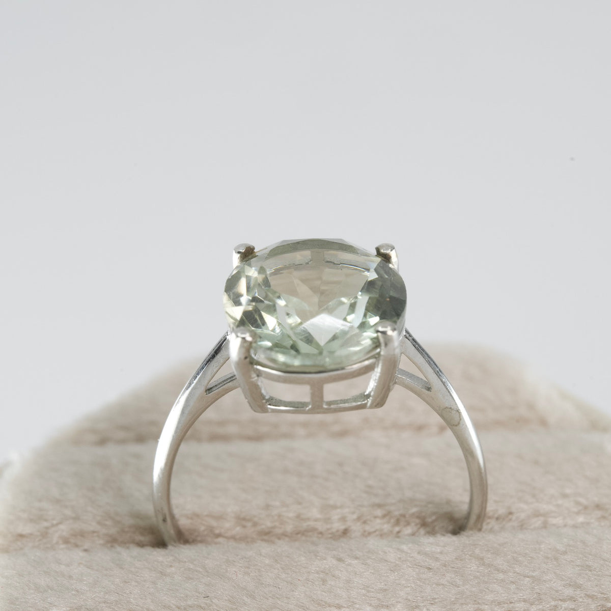 Natural Green Amethyst Solitaire Ring in Silver (2)