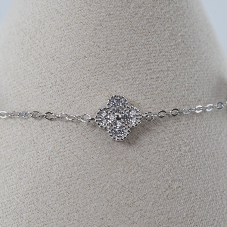 Silver Clover Station Bracelet (3)