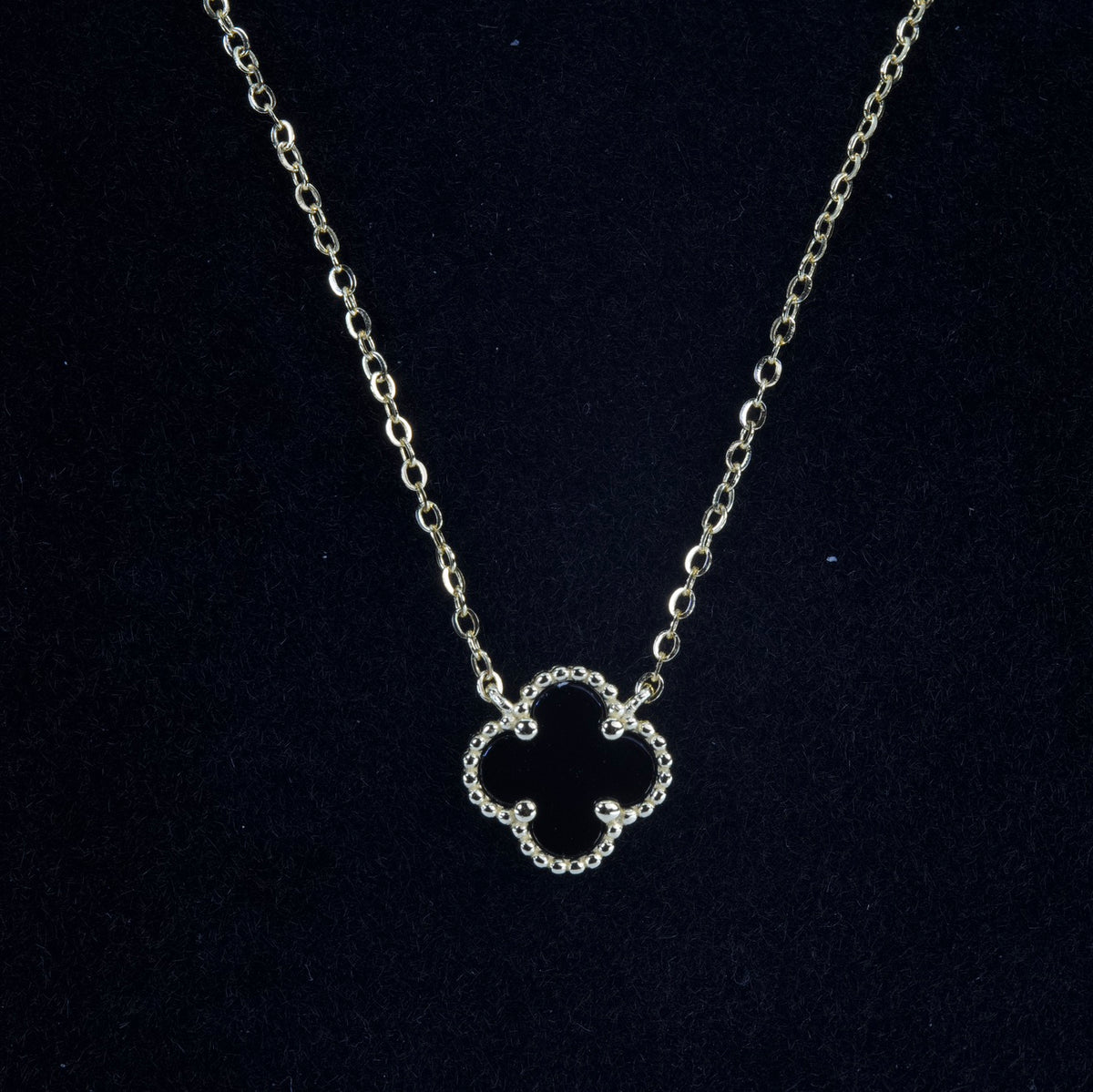 Beaded Clover Pendant Necklace Center (6)