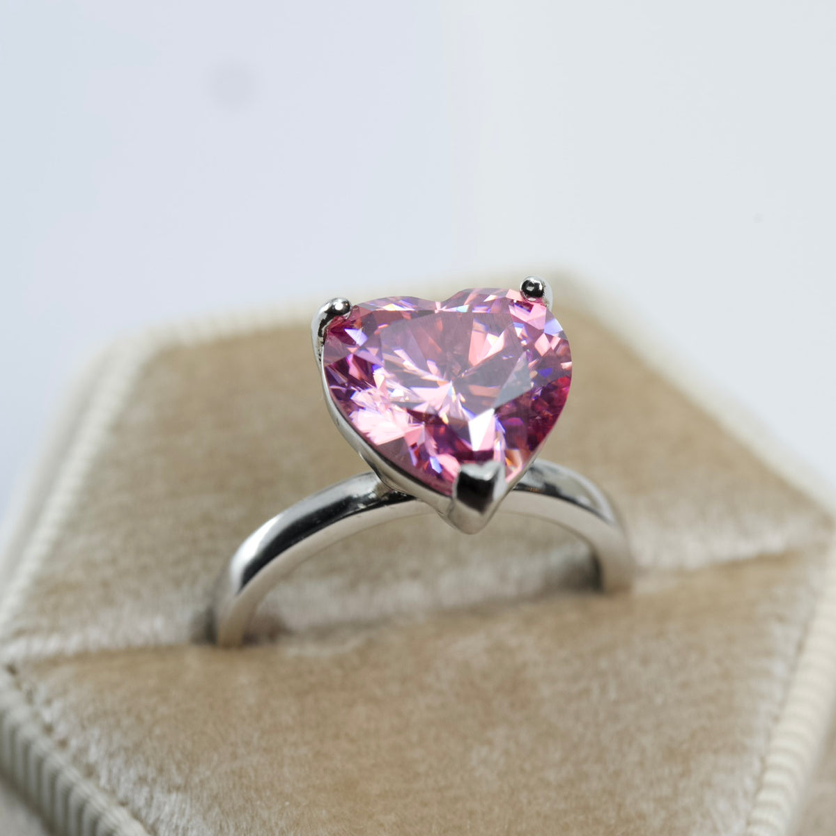 Silver Heart-Cut Pink Moissanite Solitaire Ring (2)