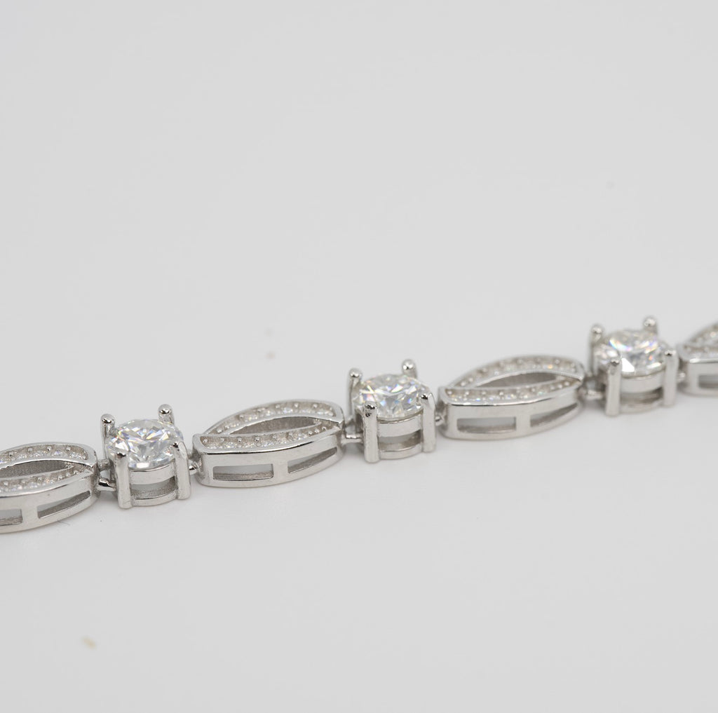 Silver Moissanite Leaf-Link Tennis Bracelet