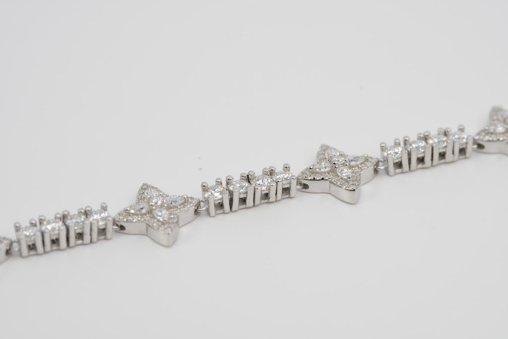 Silver Star Link bracelet moissanite