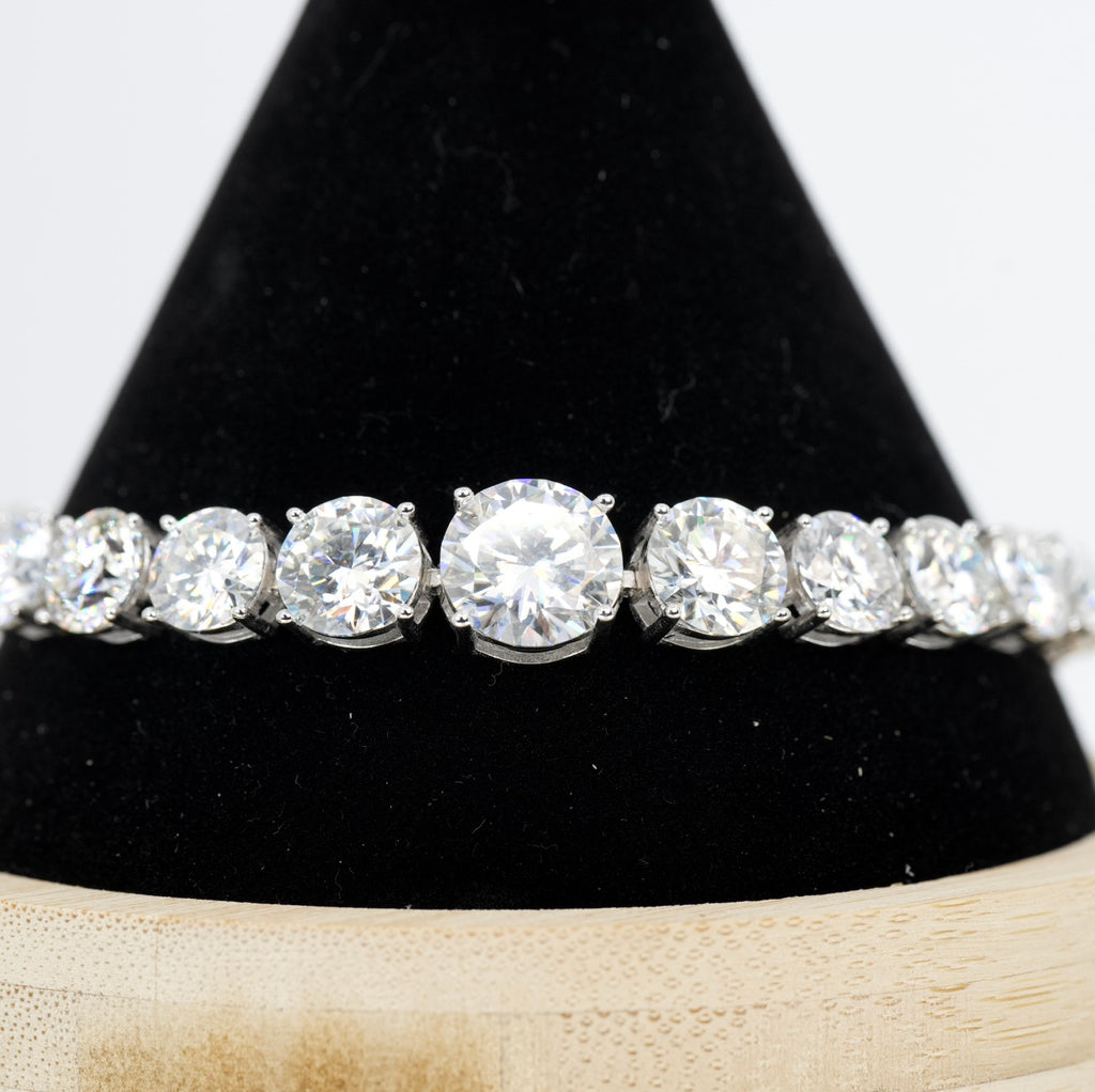Graduated Moissanite 55ct 925 Sterling Silver Tennis Bracelet 8.5in