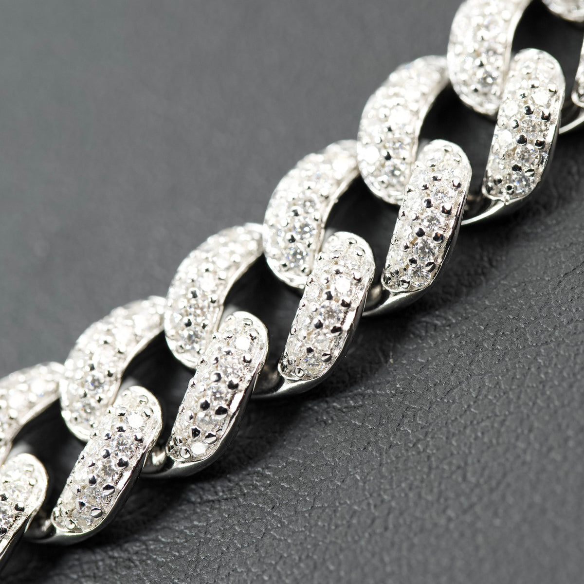 22in 10mm Pave Moissanite Miami Cuban Chain in 925 Sterling Silver, 26ct, 88.75g (3)