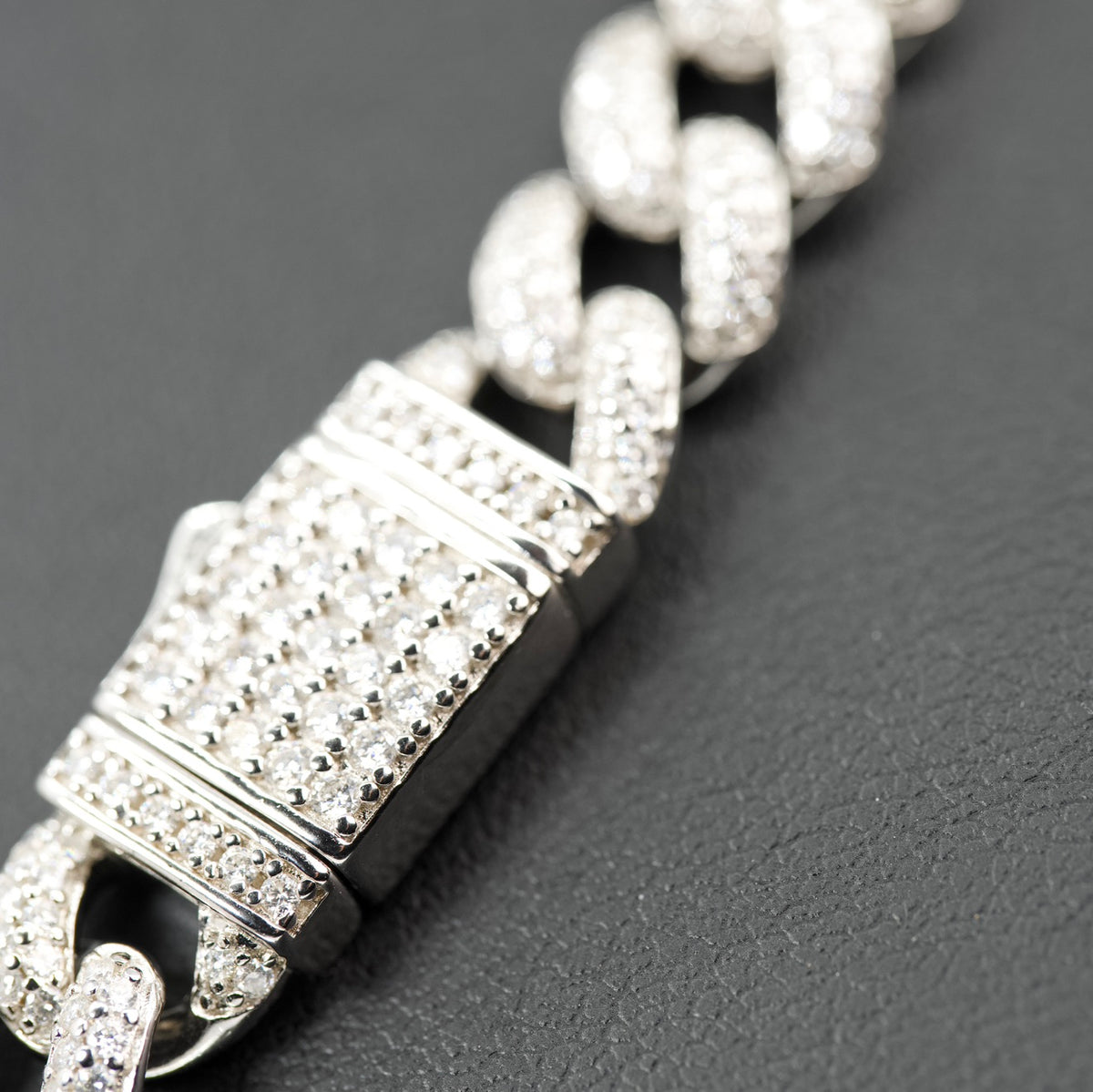 24ct Moissanite 925 Silver Miami Cuban Chain 20in 10mm (5)