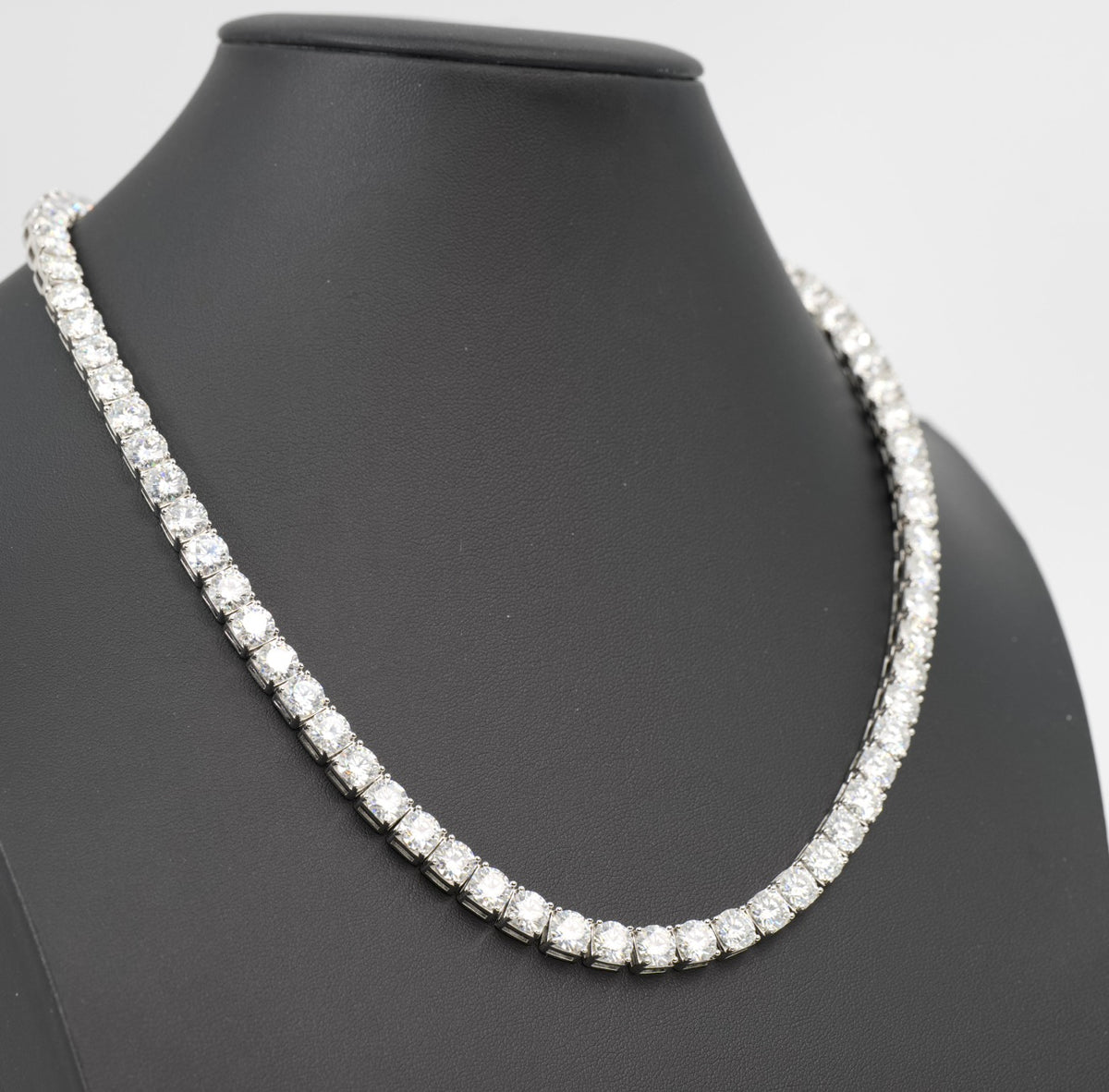 20in 925 Sterling Silver Moissanite Tennis Necklace 6.8mm 78ct, 54.28g (3)