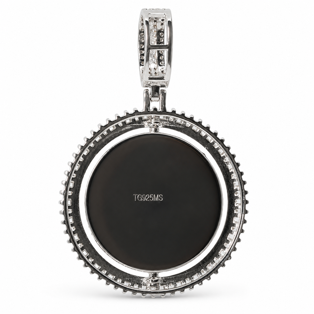 Snow White Dwarf Spinning Round Pendant in 925 Sterling Silver with 8.5ct Moissanite (2)