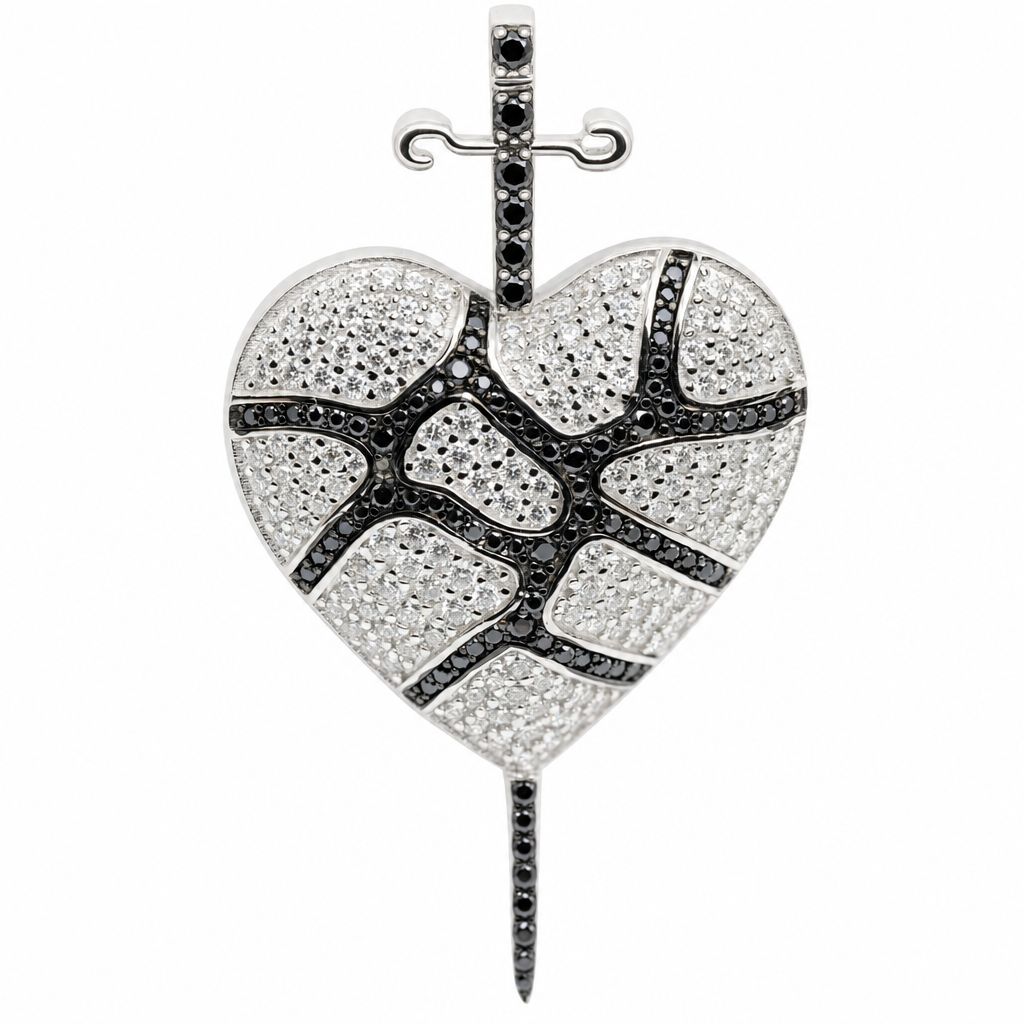 925 Sterling Silver Cracked Heart and Dagger Pavé Black & White Moissanite Pendant 4.00ct (3)