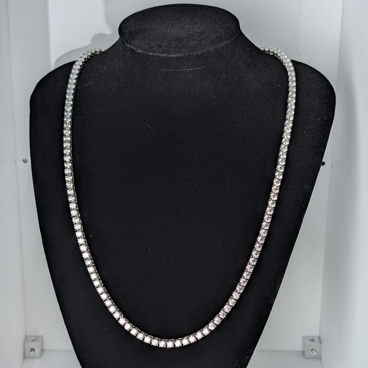Luxury 925 Sterling Silver 11ct Moissanite Tennis Necklace 18in (2)