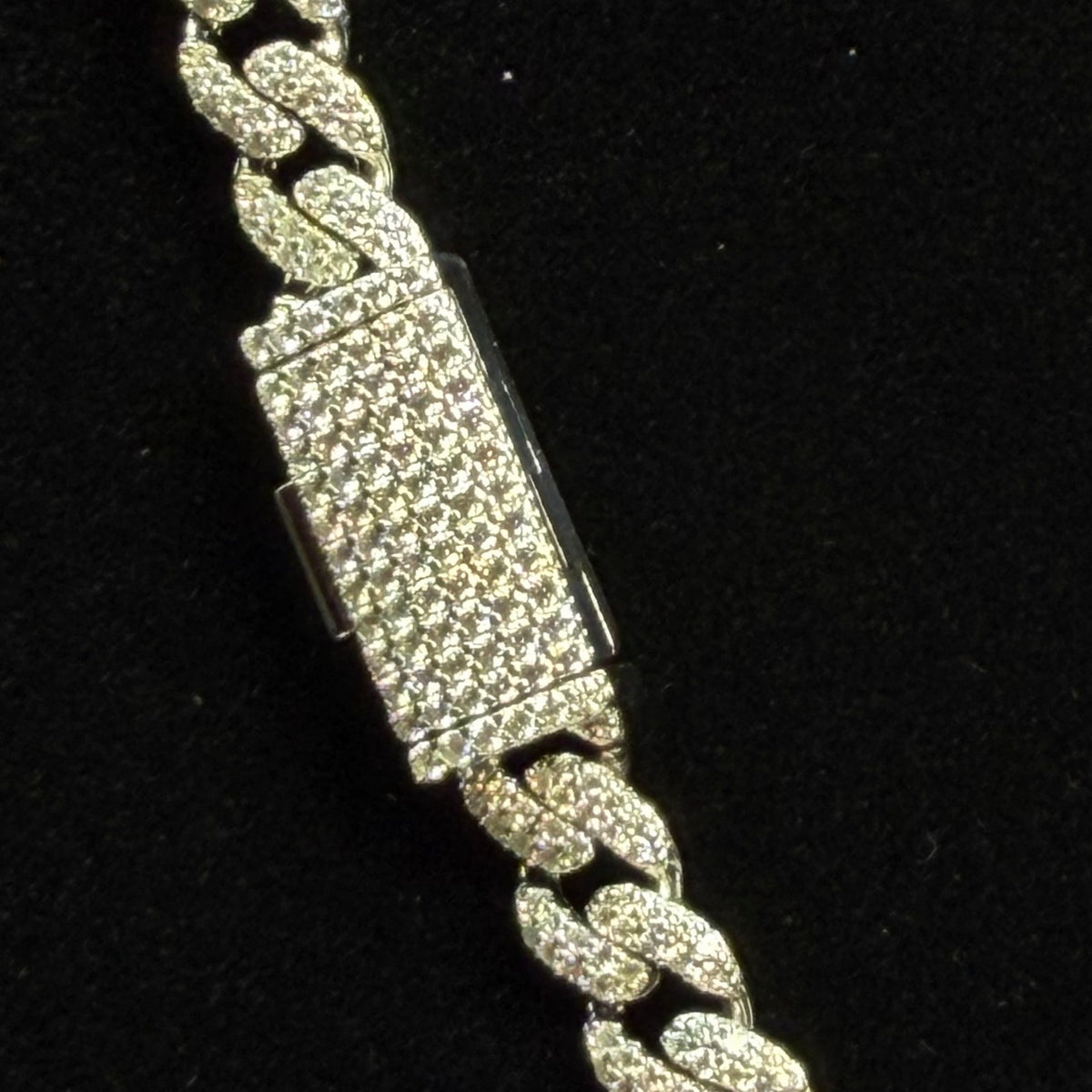 925 Sterling Silver Miami Cuban Chain with 20ct Moissanite, 24in 6mm (4)