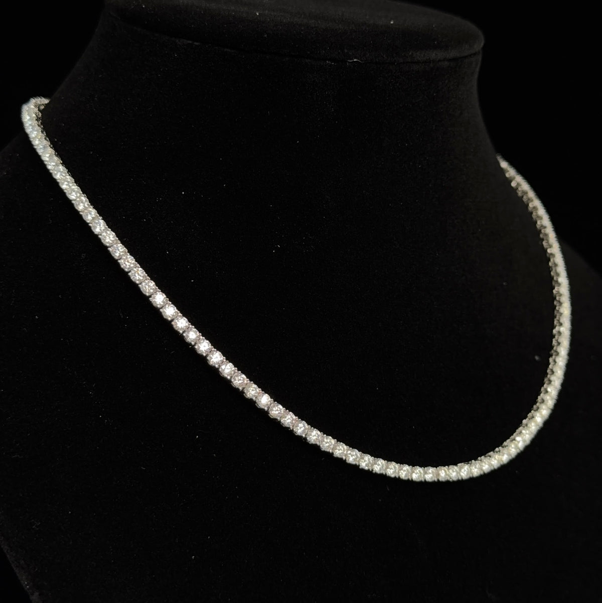Luxury 925 Sterling Silver 11ct Moissanite Tennis Necklace 18in (4)