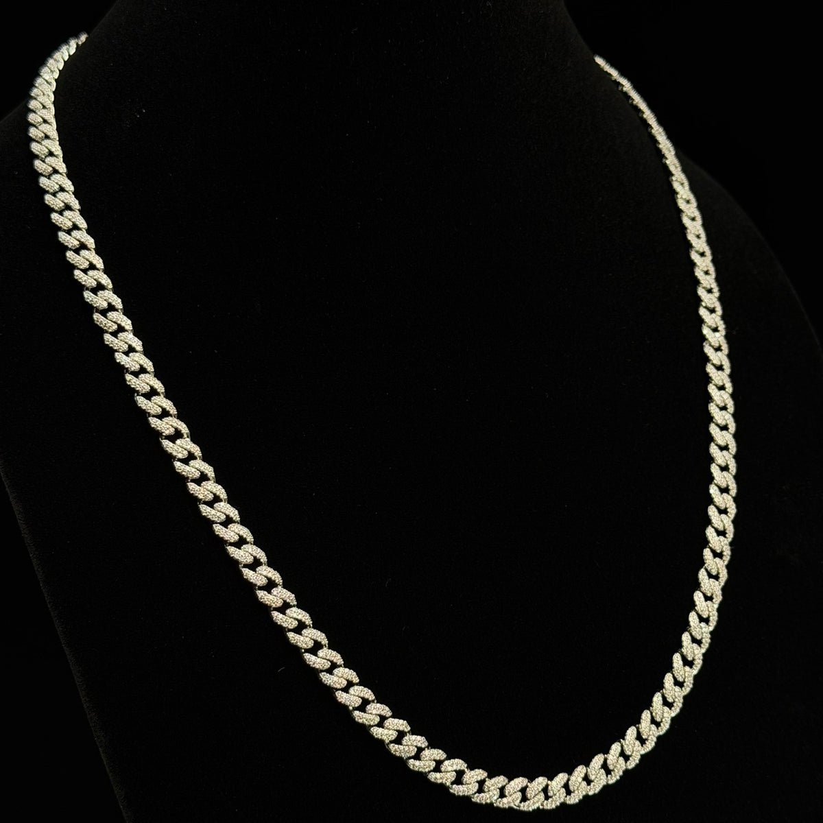 925 Sterling Silver 24in Moissanite Cuban Chain 20ct 6mm (4)