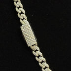 Luxurious 16in Miami Cuban Chain in 925 Sterling Silver with 12ct Moissanite, 6mm (4)